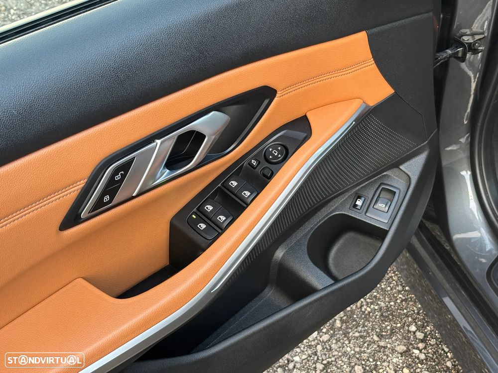 BMW 330 e Touring Line Sport Auto - 15