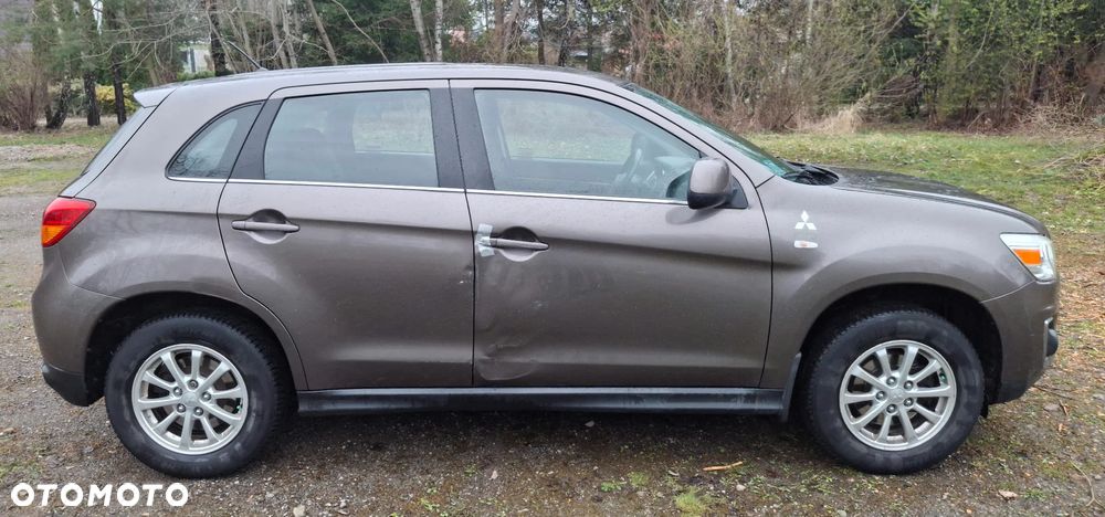 Mitsubishi ASX 1.6 Invite - 11