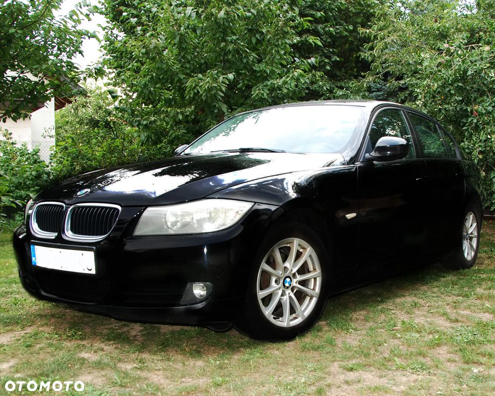 BMW Seria 3 318i - 1