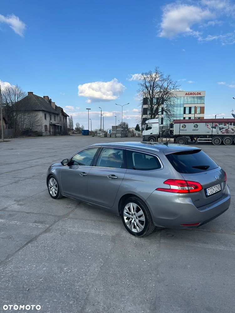 Peugeot 308 1.6 BlueHDi Allure S&S - 10