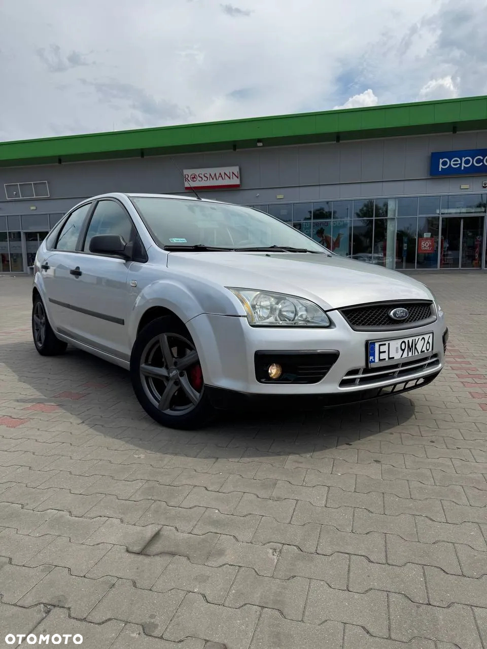 Ford Focus 1.4 Ambiente - 4