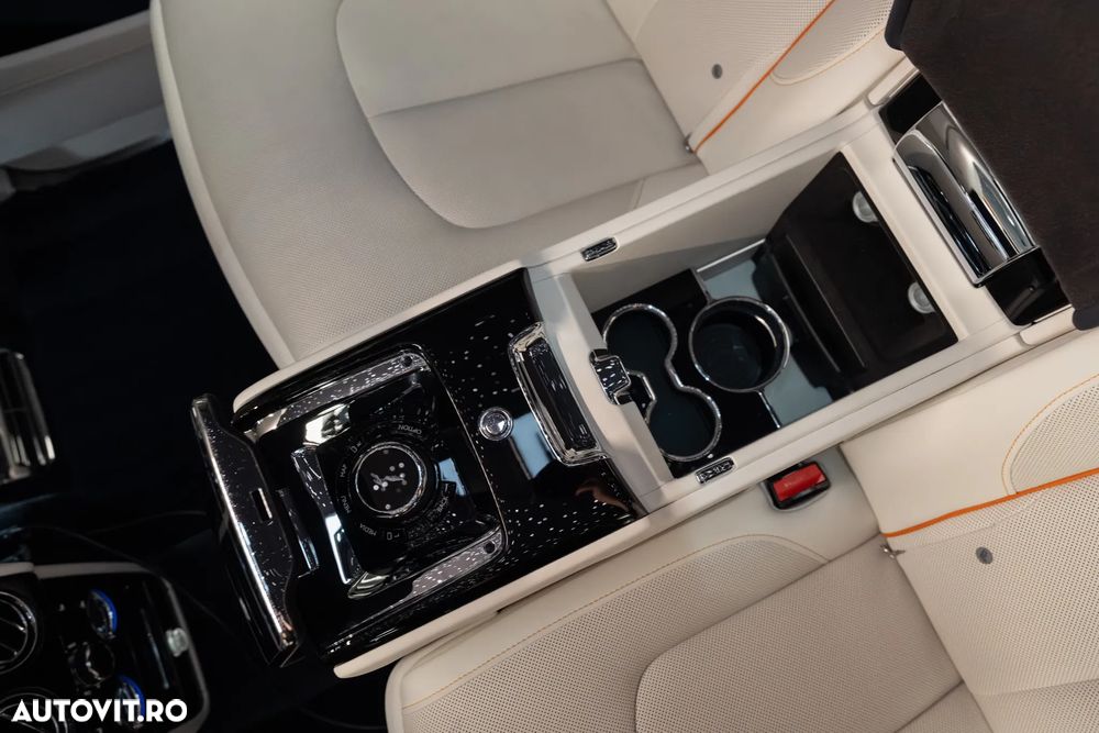 Rolls-Royce Cullinan Standard - 32