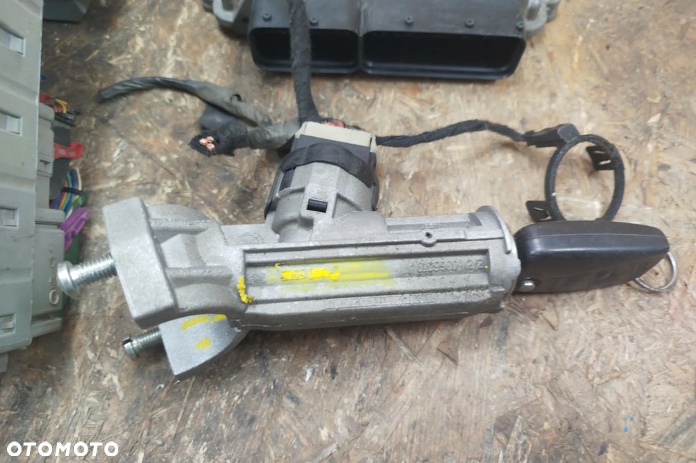 Zestaw startowy, komplet do odpalenia auta, komputer BOSCH 0281014209 / 51824236 sterownik silnika 2,3jtd Euro4 120KM do Fiat Ducato III 06-2014r, w komplecie: sterownik silnika , stacyjka, kluczyk, moduł komfortu, immobilizer, licznik - 5