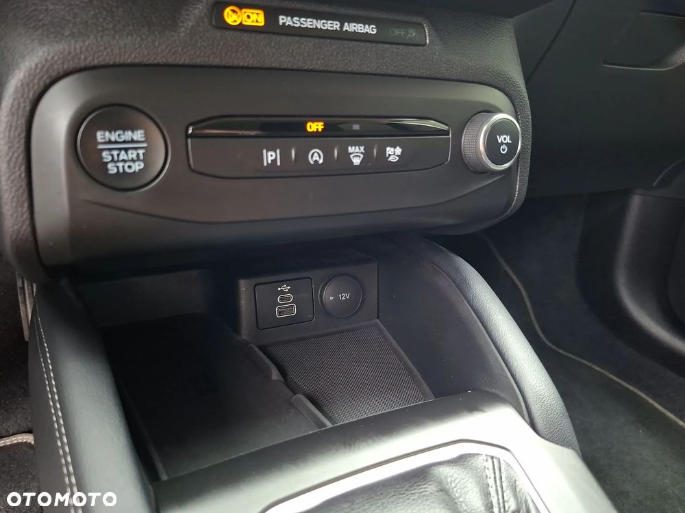Ford Focus 1.0 EcoBoost mHEV Titanium X - 28