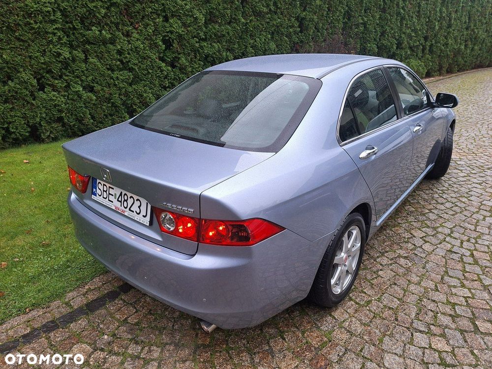 Honda Accord 2.0 Sport - 33