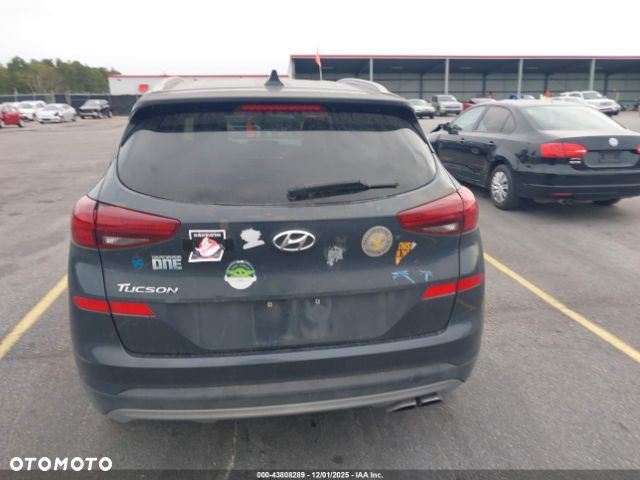 Hyundai Tucson - 4