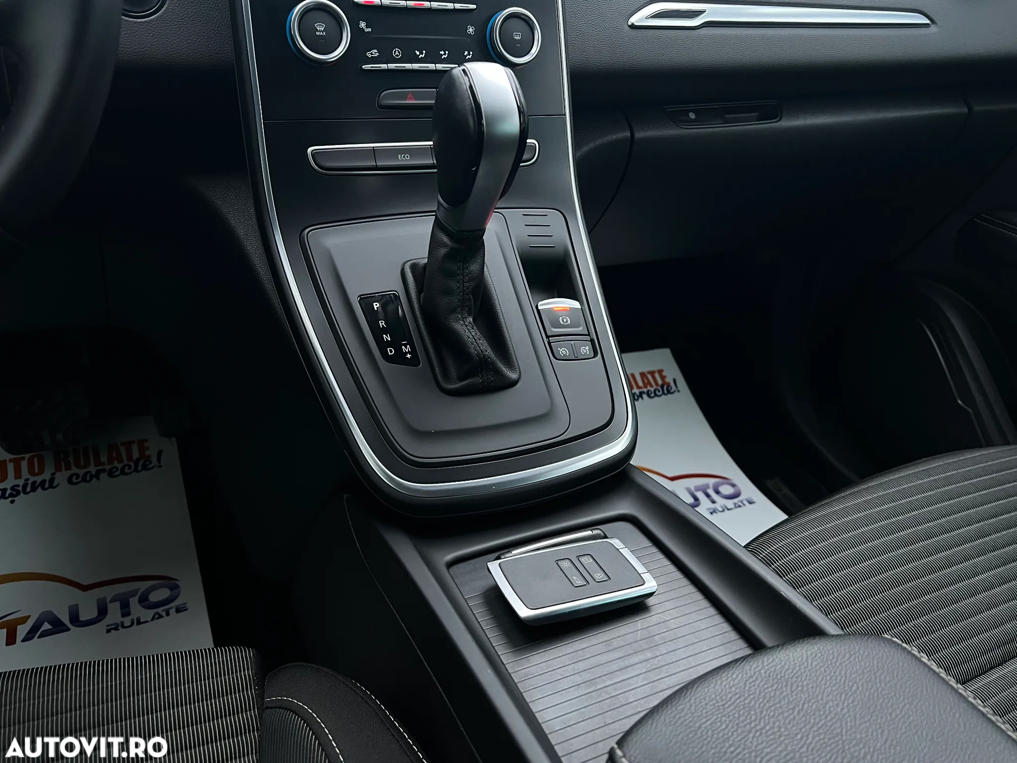 Renault Grand Scenic - 11