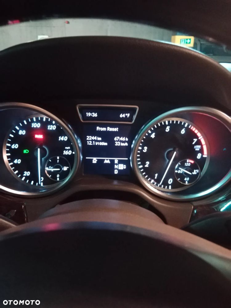 Mercedes-Benz ML - 11