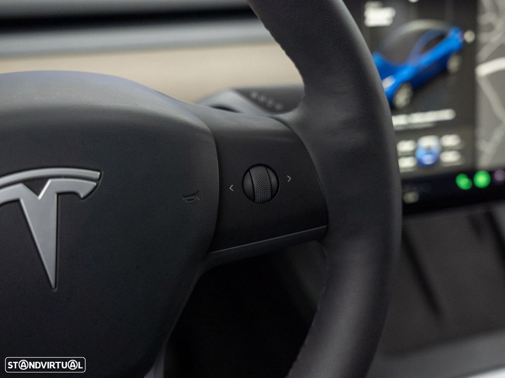 Tesla Model Y Long Range Tração Integral - 21