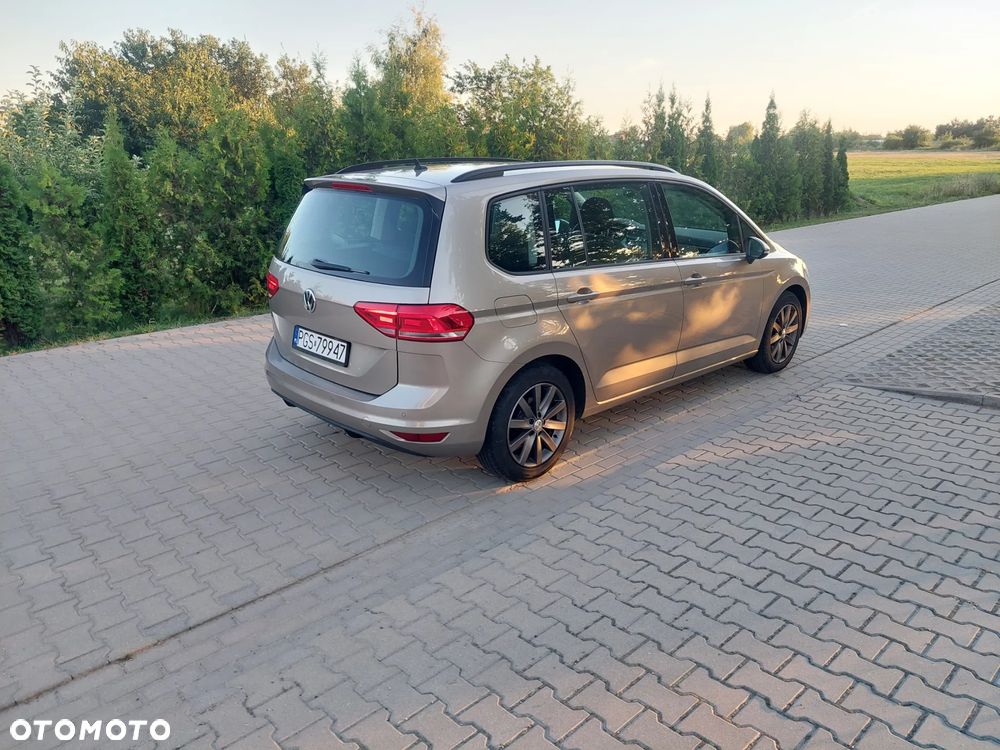 Volkswagen Touran 1.6 TDI BMT SCR Comfortline - 3