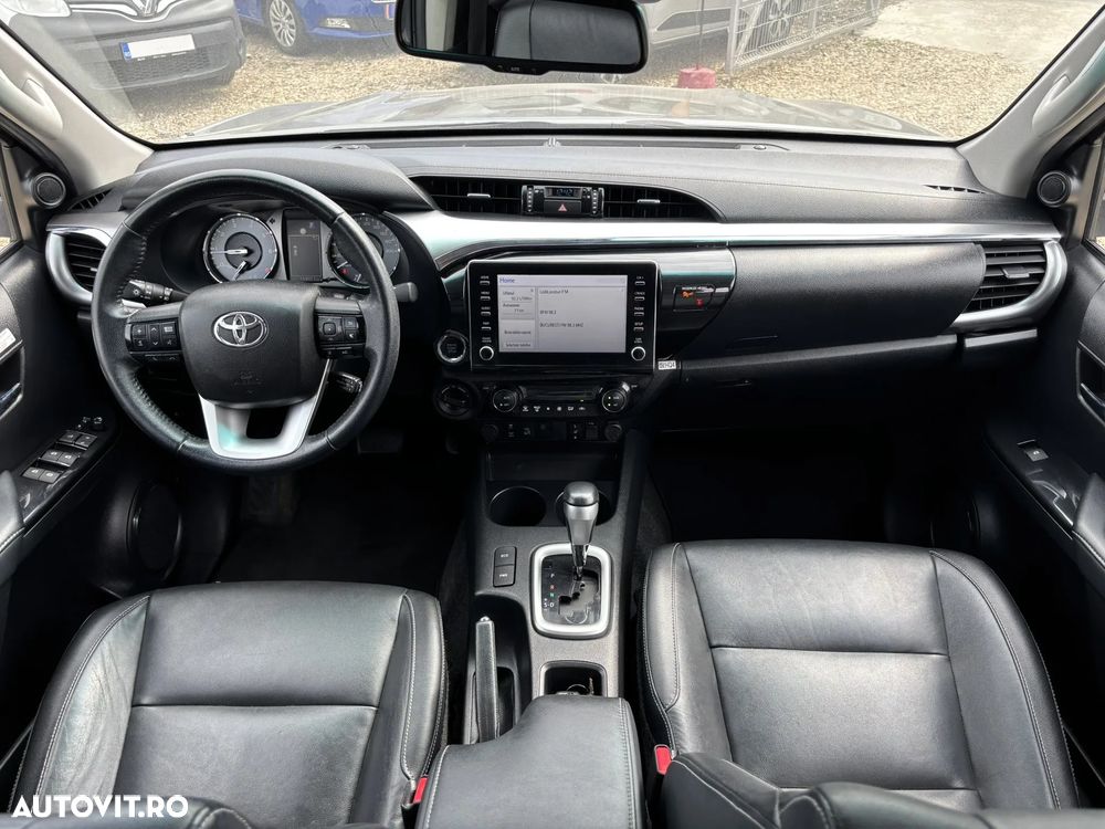 Toyota Hilux 2.8D 204CP 4x4 Double Cab AT Executive - 20