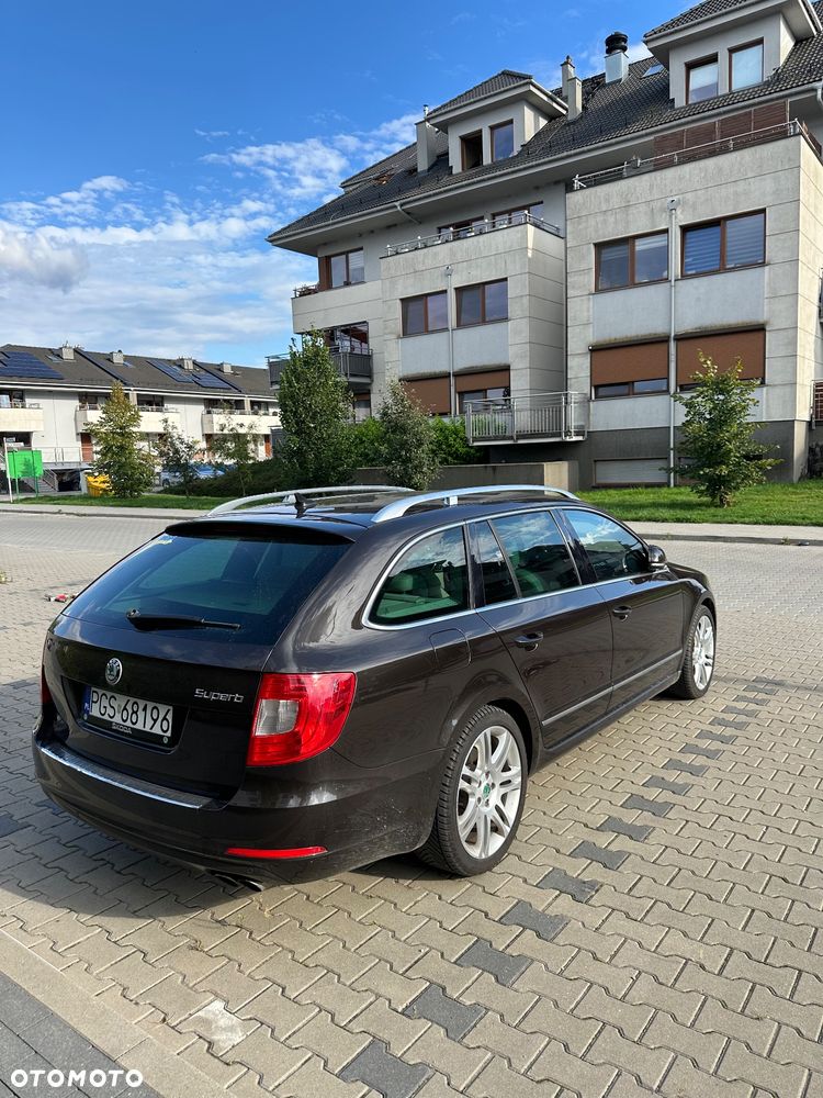 Skoda Superb 2.0 TSI Platinum DSG - 2