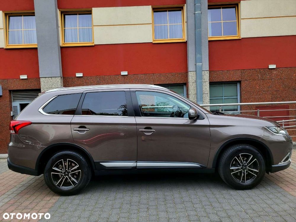 Mitsubishi Outlander - 3