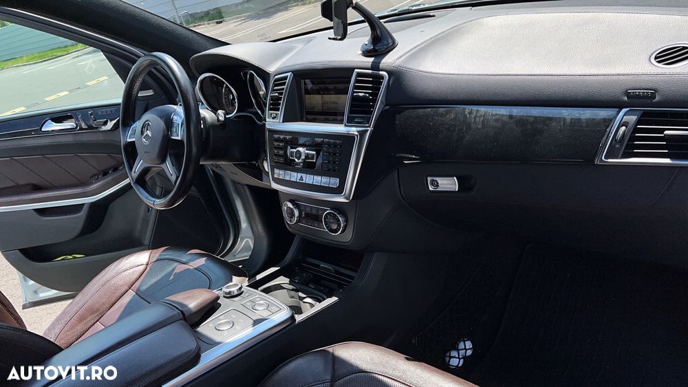 Mercedes-Benz GL 350 4MATIC BlueTec Aut. - 24