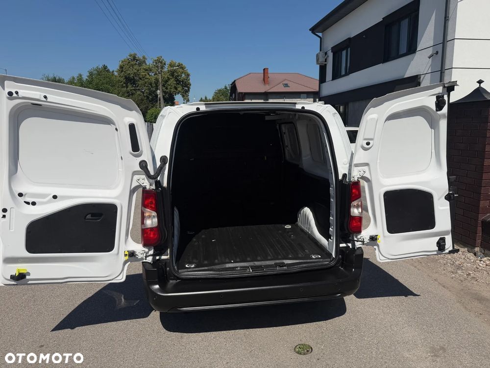 Citroën BERLINGO - 32