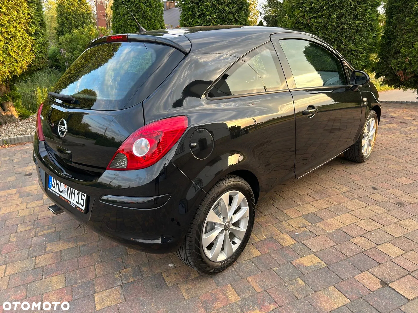Opel Corsa 1.4 16V Active - 14