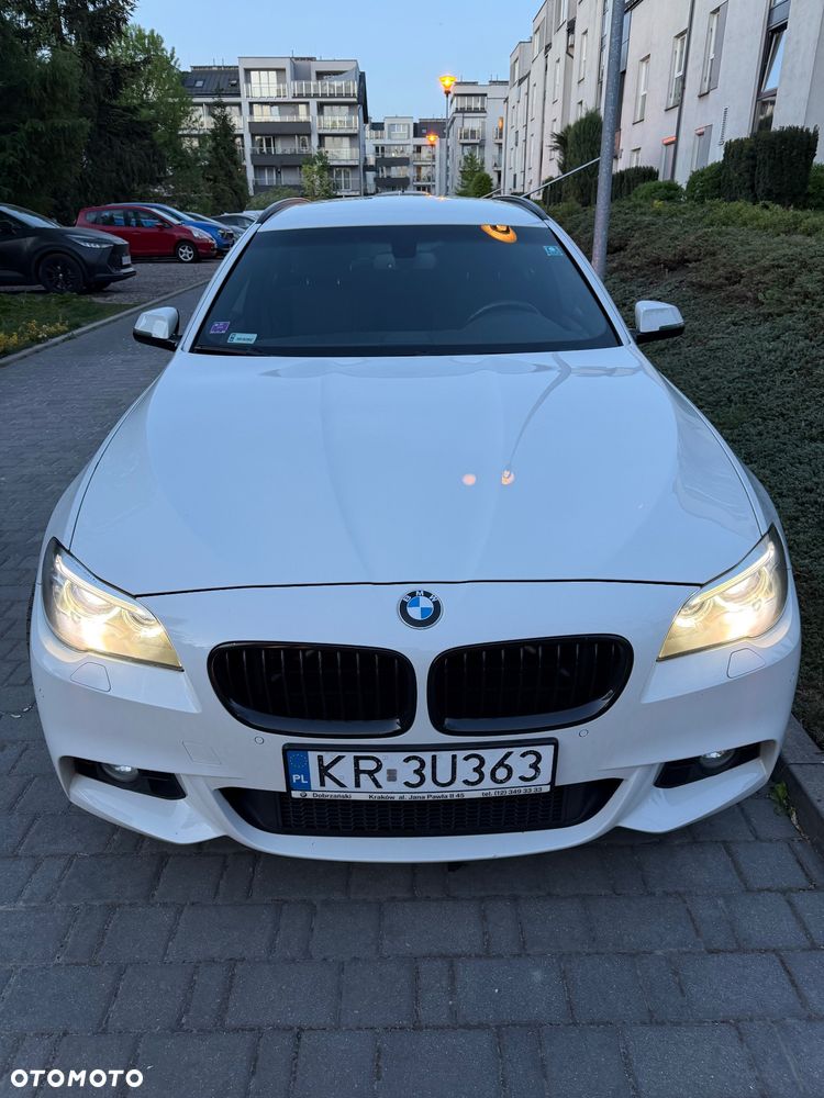BMW Seria 5 520d Sport Line - 14