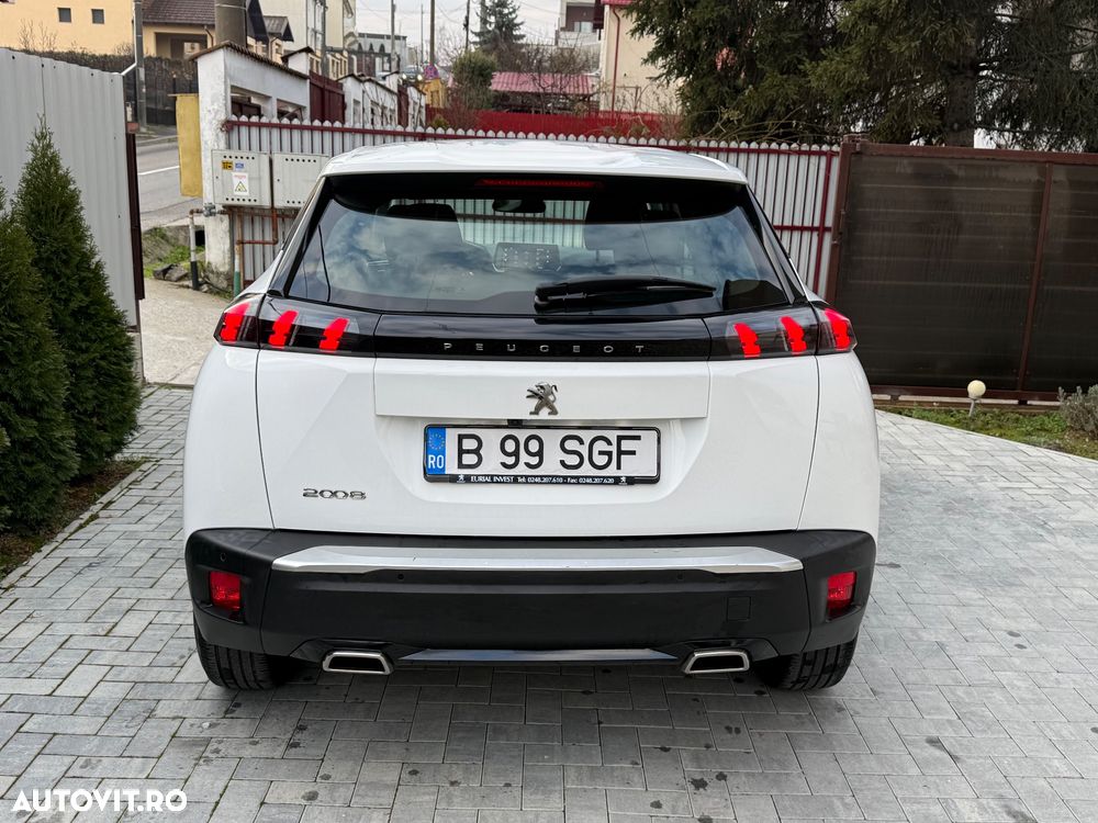 Peugeot 2008 PureTech 130 EAT8 Active - 14
