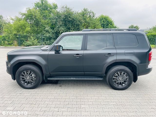 Toyota Land Cruiser - 3