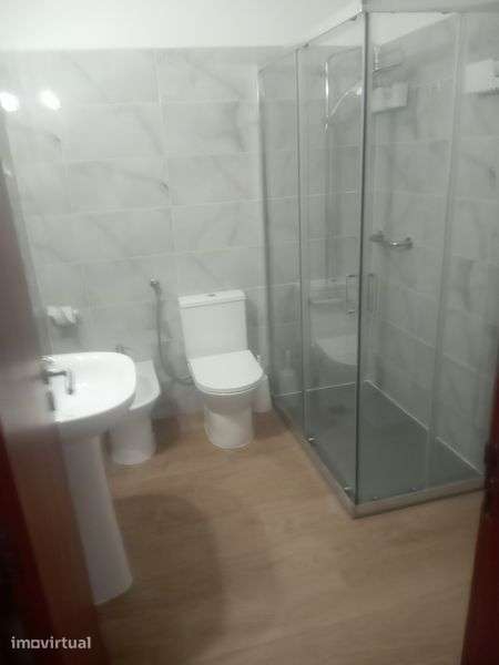 Moradia T3+T1 em Praia de Vieira - Grande imagem: 4/8