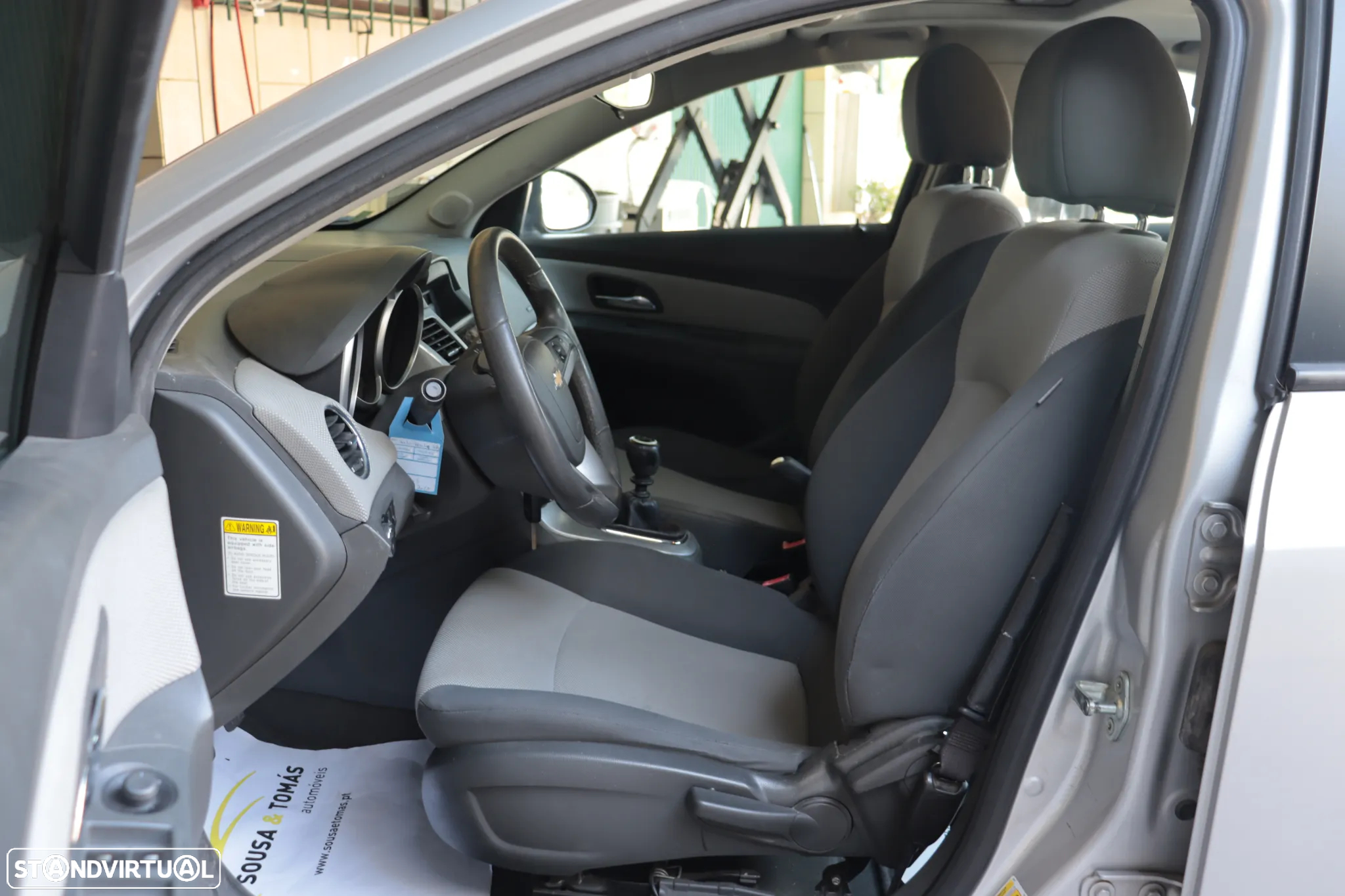 Chevrolet Cruze 1.6 LS - 9