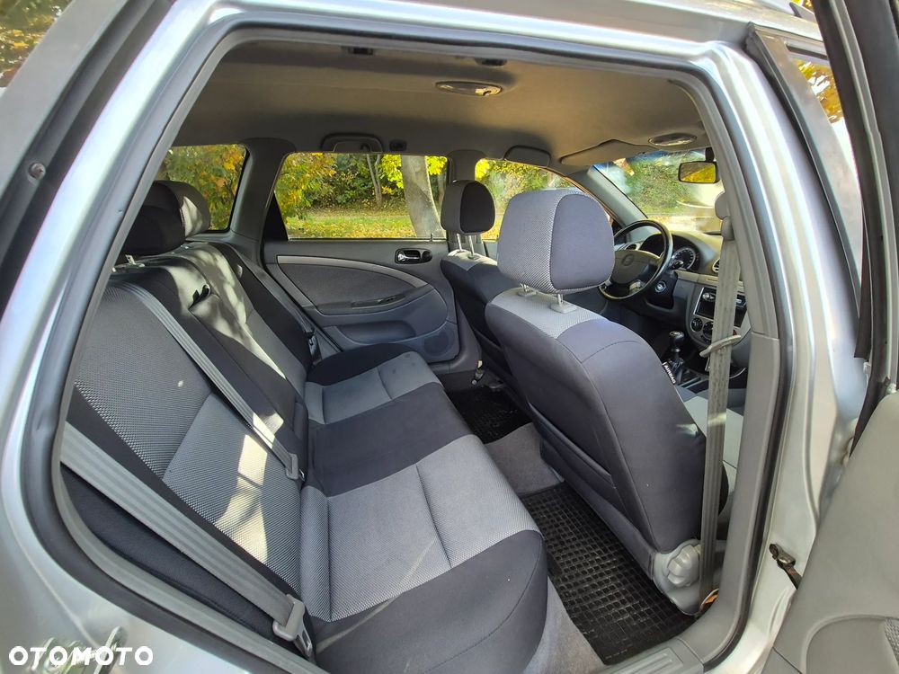 Chevrolet Nubira - 19