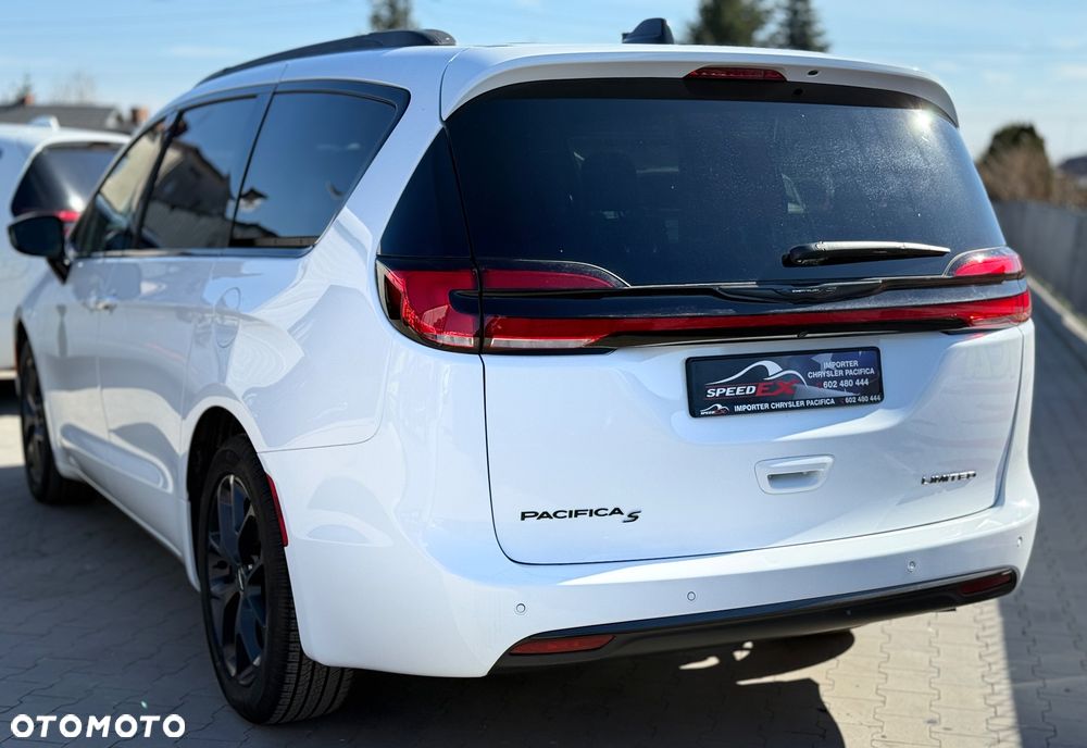 Chrysler Pacifica - 9