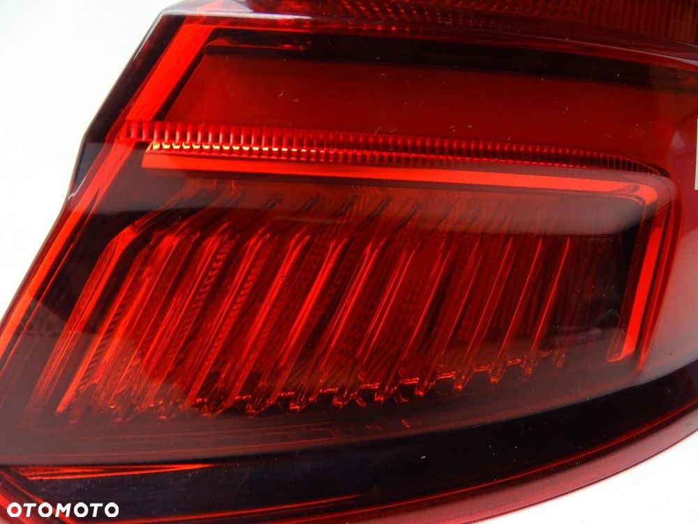 LAMPA PRAWY TYŁ TYLNA W BŁOTNIK MATRIX LED 8V4945092 AUDI A3 8V LIFT 5D SB - 5