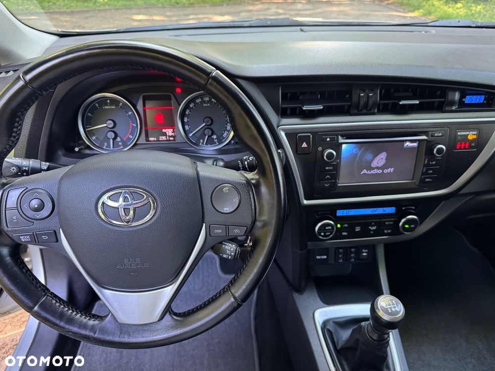 Toyota Auris 1.6 Valvematic START Edition - 15