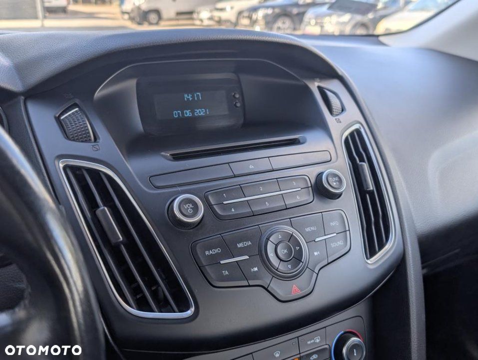 Ford Focus - 12