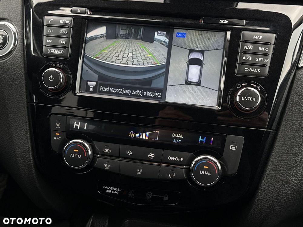 Nissan Qashqai 1.6 DIG-T N-Connecta - 19