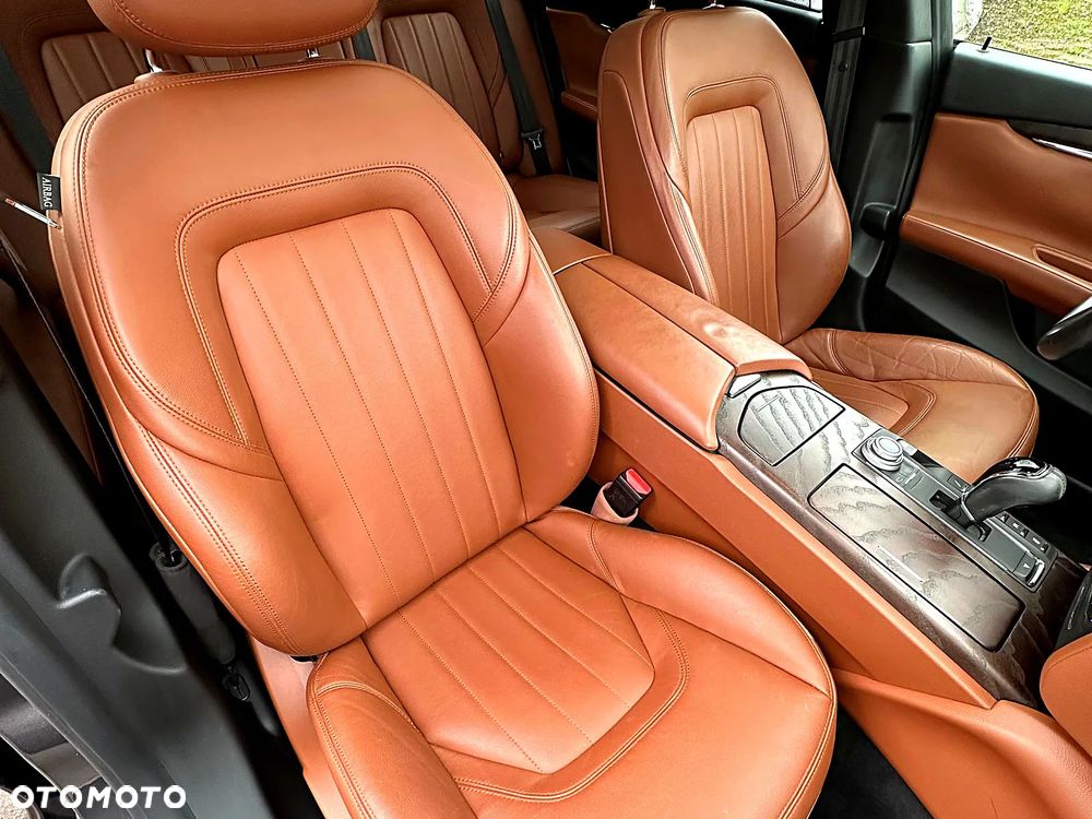 Maserati Quattroporte S - 13