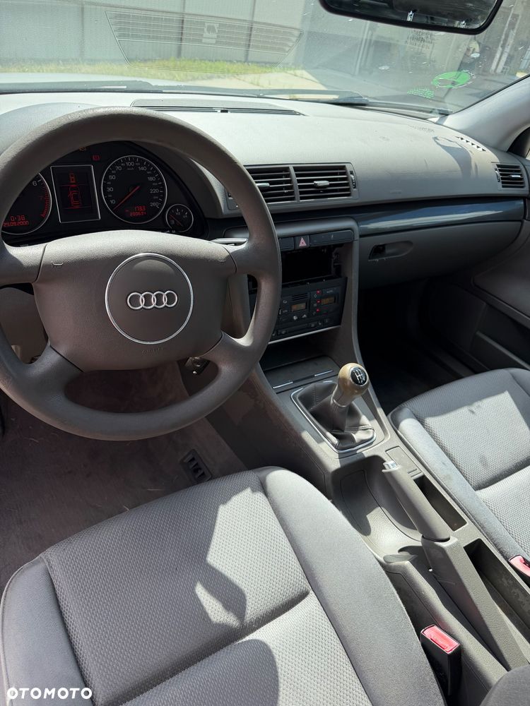 Audi A4 Limousine 2 - 11