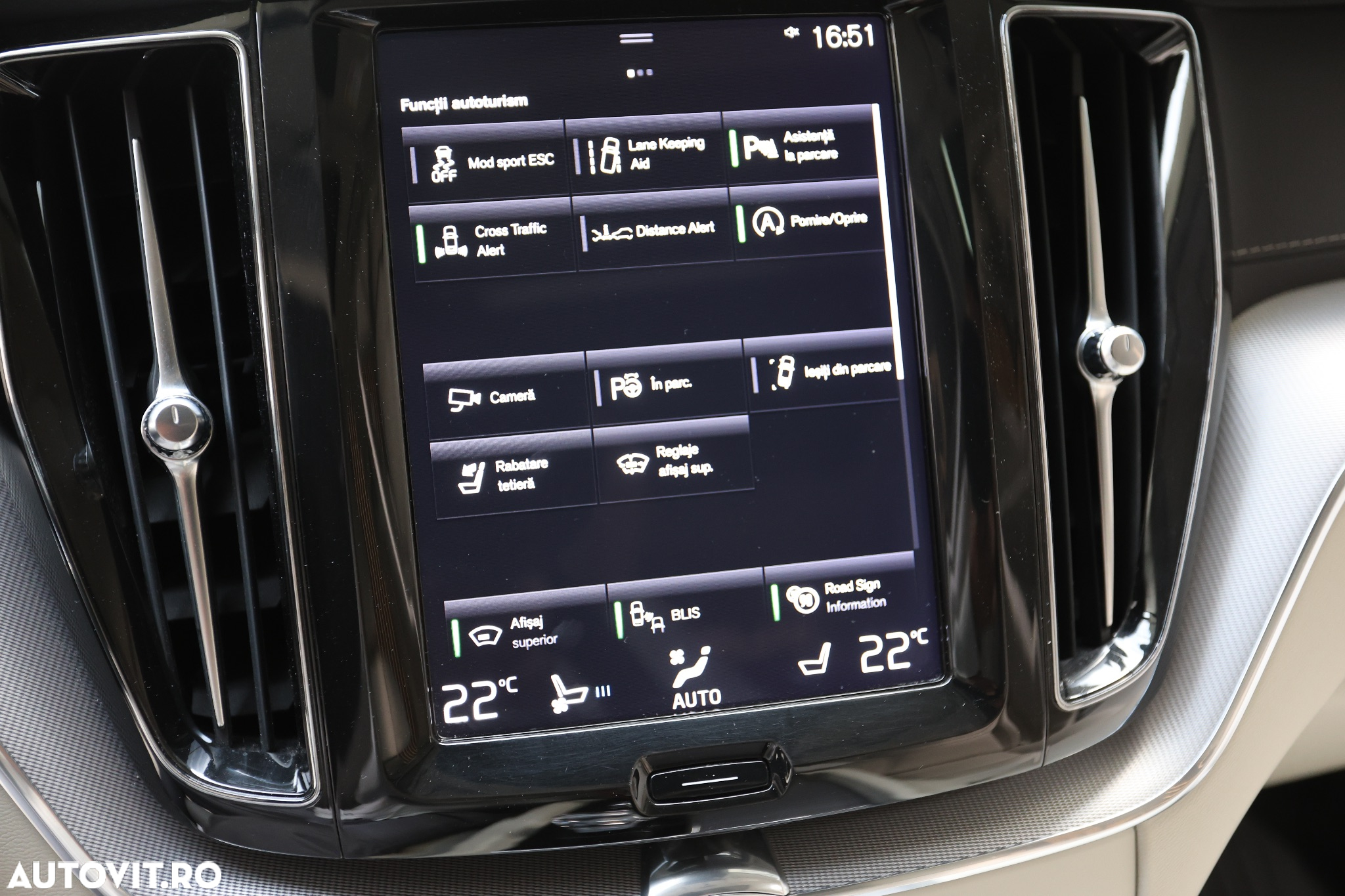 Volvo XC 60 B5 MHEV AT8 AWD Inscription - 28