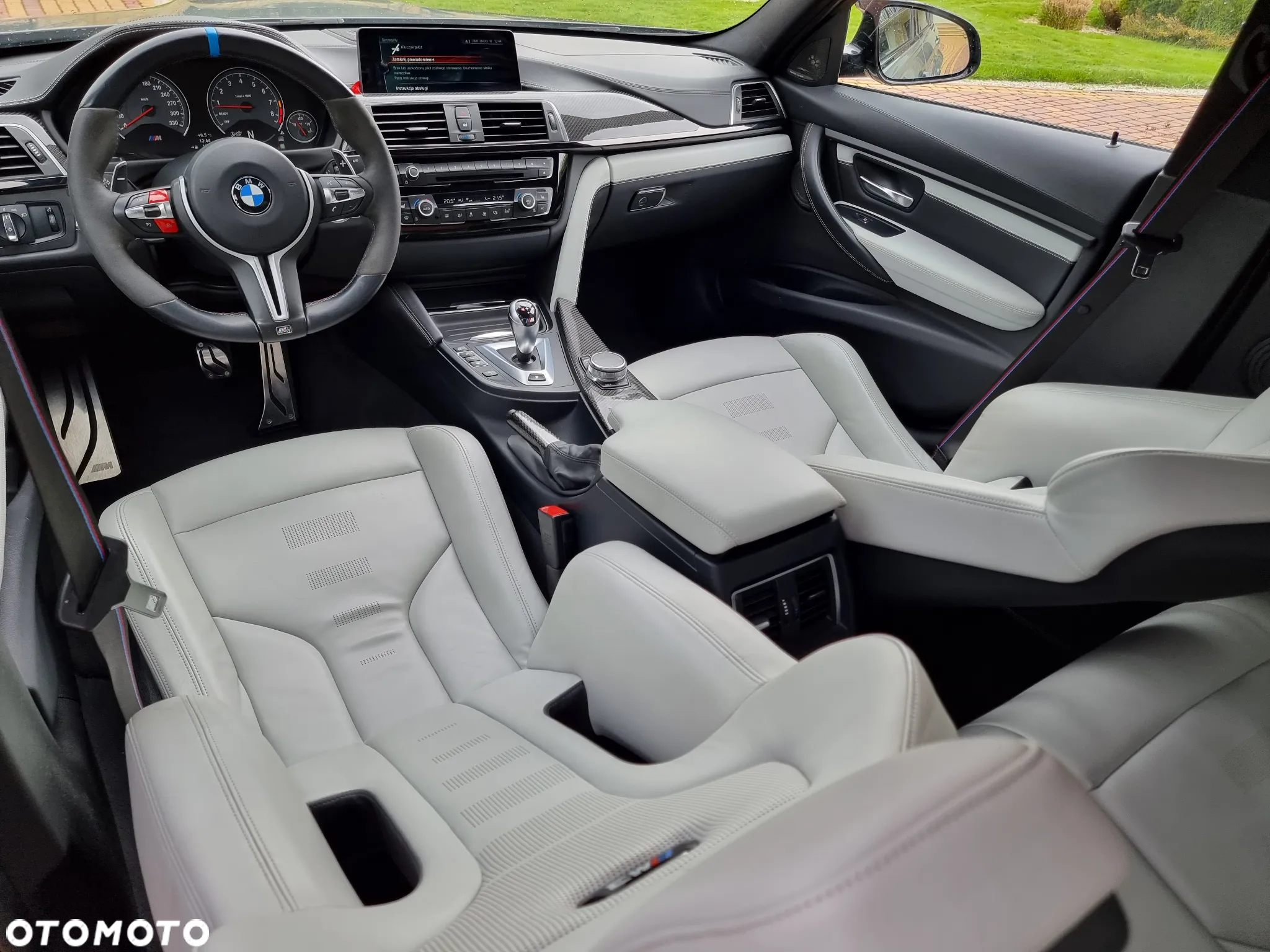 BMW M3 CS DKG - 27