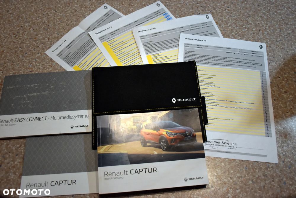 Renault Captur - 36