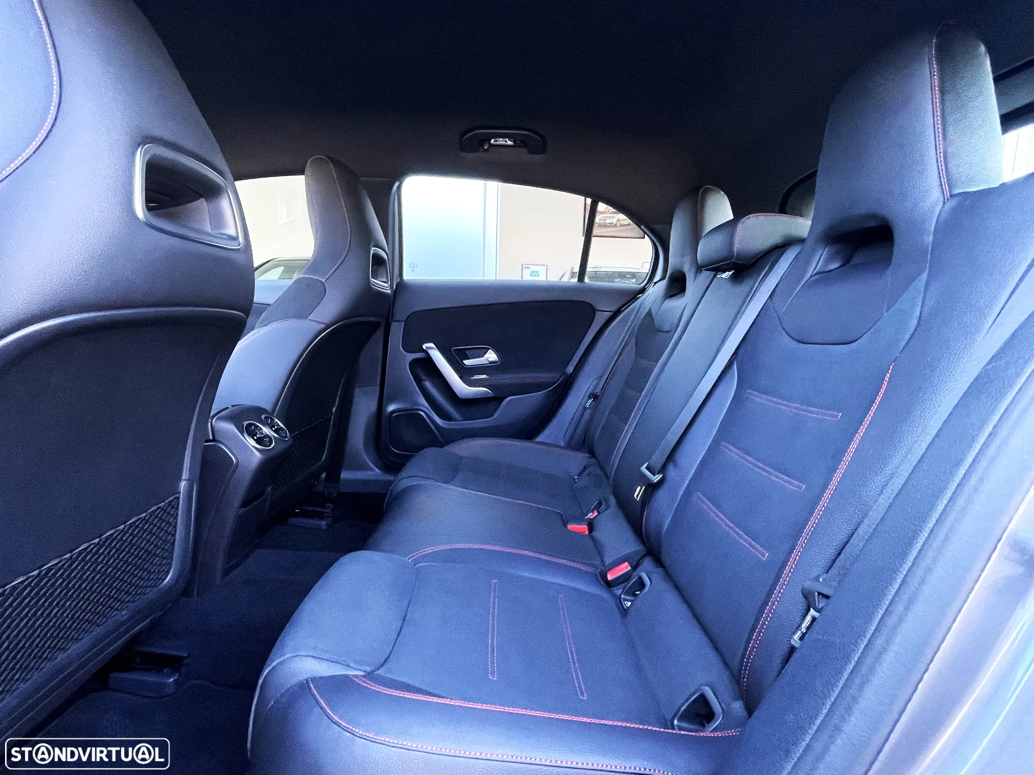 Mercedes-Benz A 180 d 7G-DCT AMG Line - 18