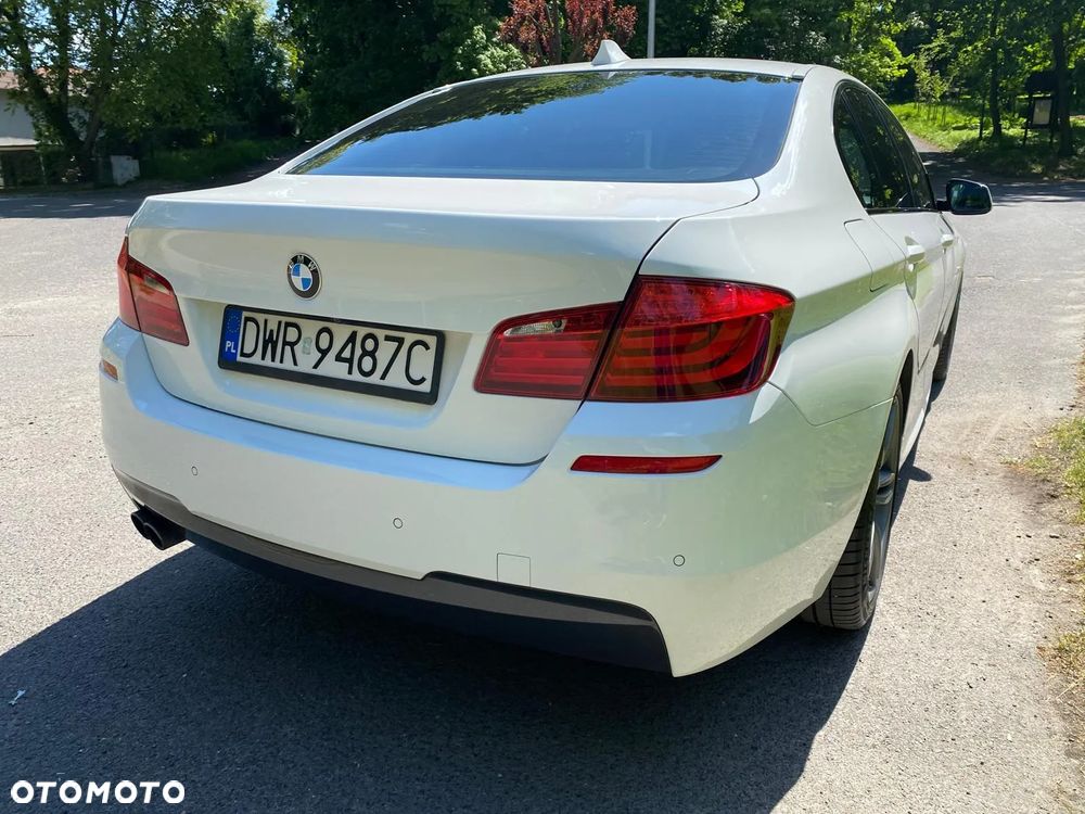 BMW Seria 5 528i xDrive - 7