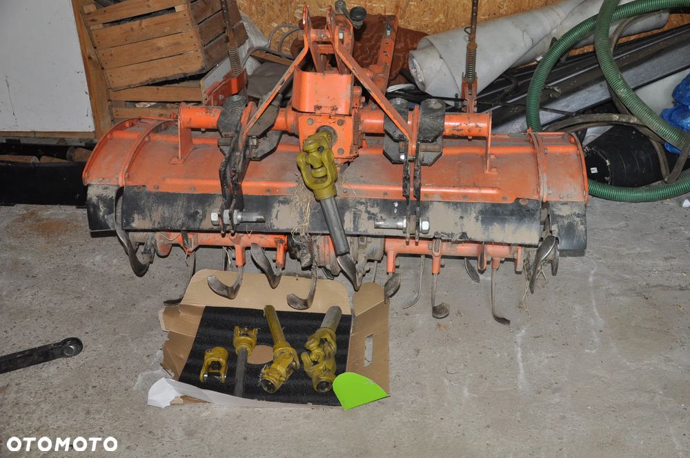 Farmtrac - 9