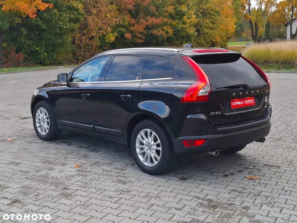 Volvo XC 60 D5 AWD Summum - 9