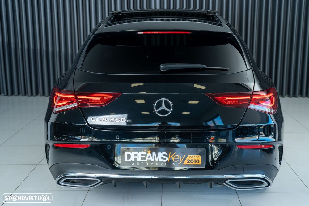 Mercedes-Benz CLA 250 e Shooting Brake AMG Line - 3