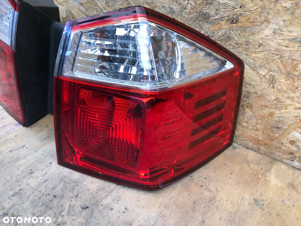 L1 i L2. Lampa Lewa Prawa Z Błotnika Zewnętrzna Chevrolet Orlando (2011-2019) - Wysyłka - 3