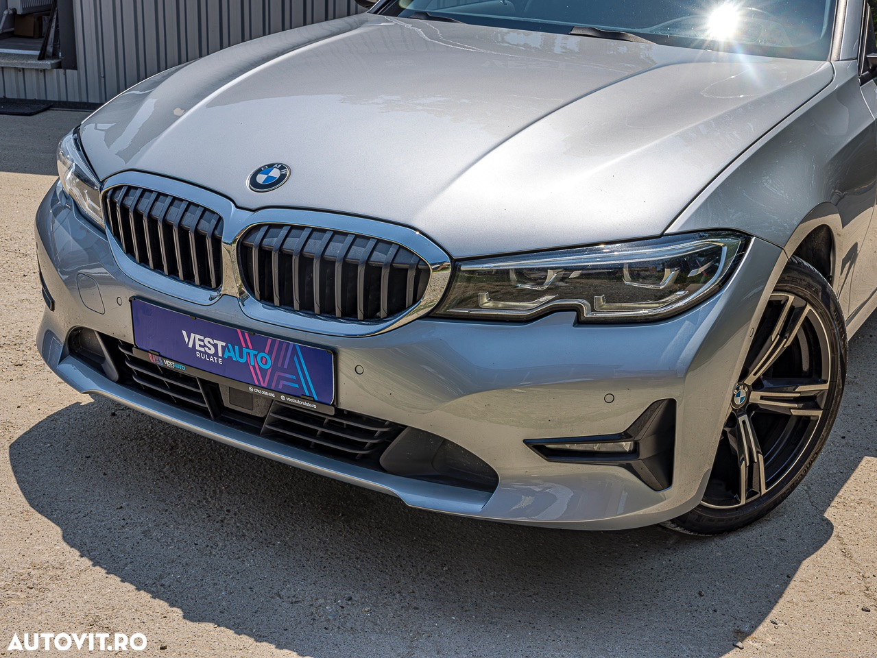 BMW Seria 3 320d Touring xDrive Aut. - 31
