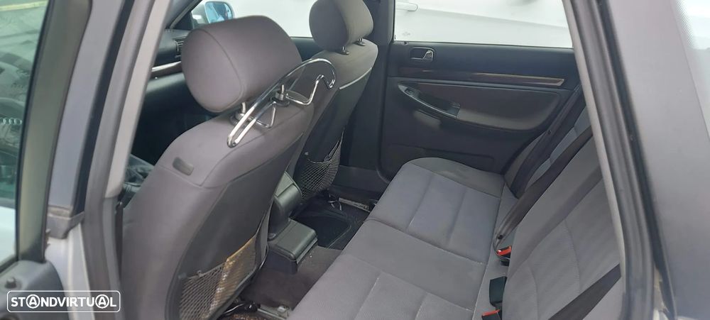 Audi A4 Avant 1.9 TDI Sport EC - 10