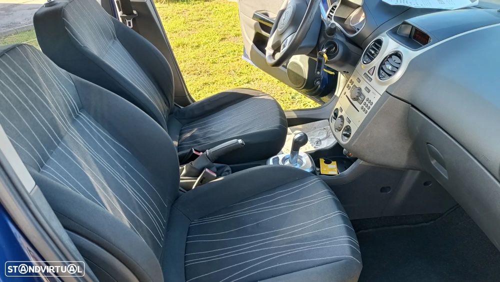 Opel Corsa 1.2 Enjoy Easytronic - 11