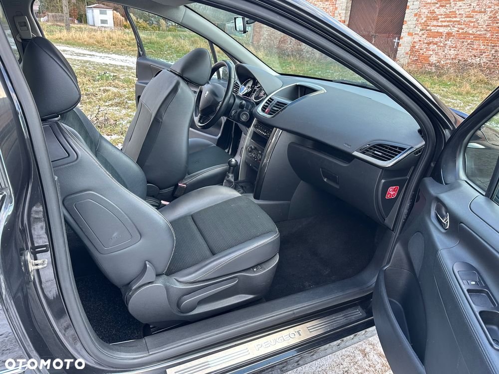 Peugeot 207 1.6 - 16