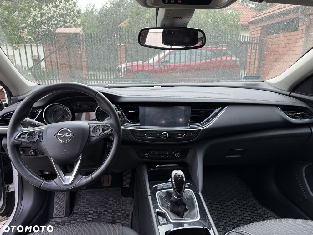 Opel Insignia - 14