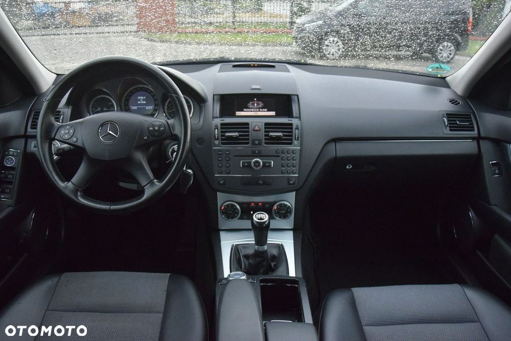 Mercedes-Benz Klasa C - 30