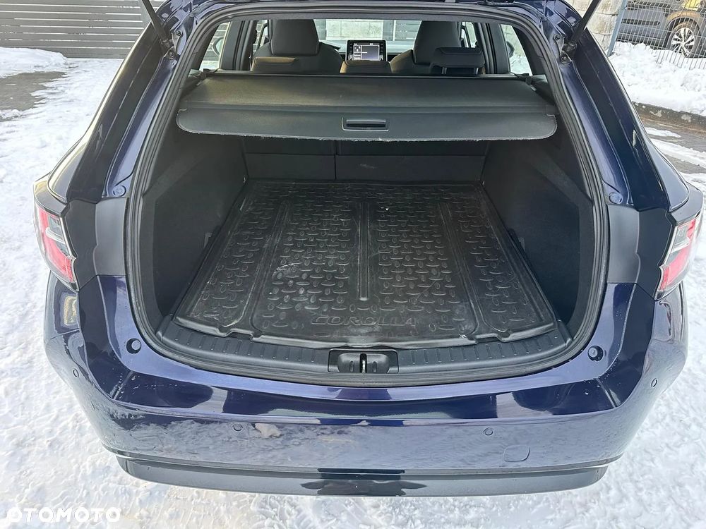 Toyota Corolla 1.8 Business Edition - 16