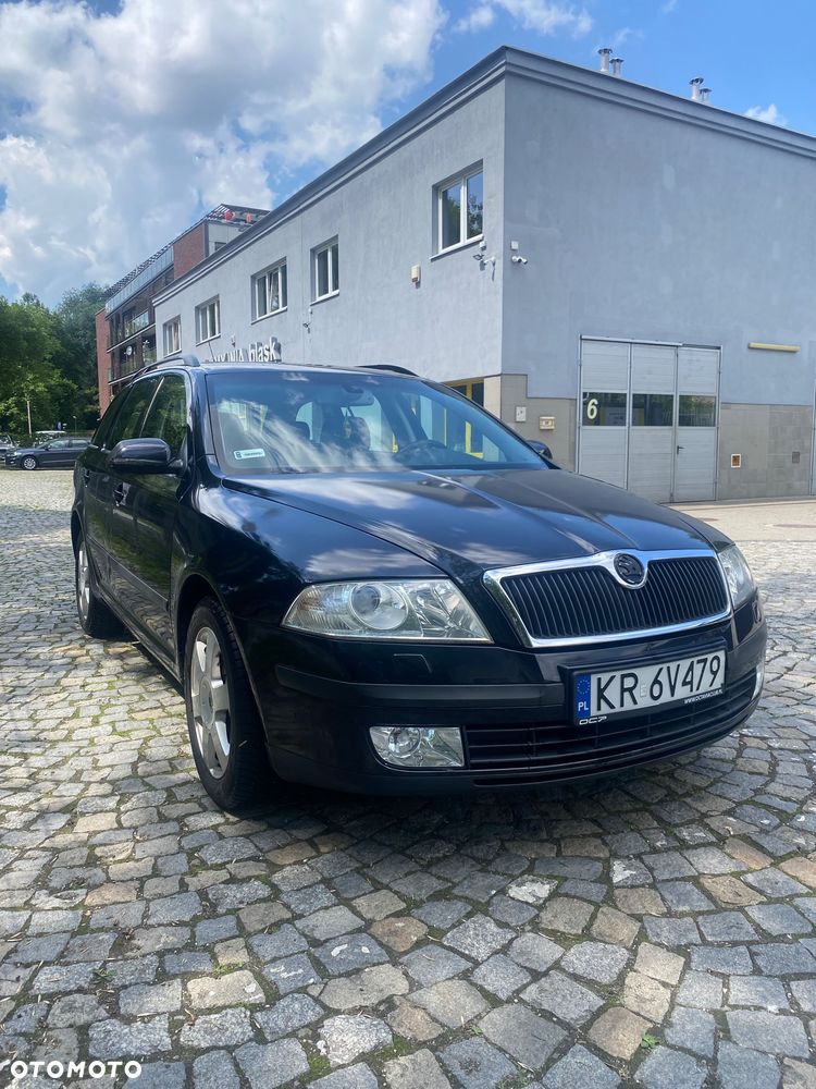 Skoda Octavia 1.6 FSI Ambiente - 3